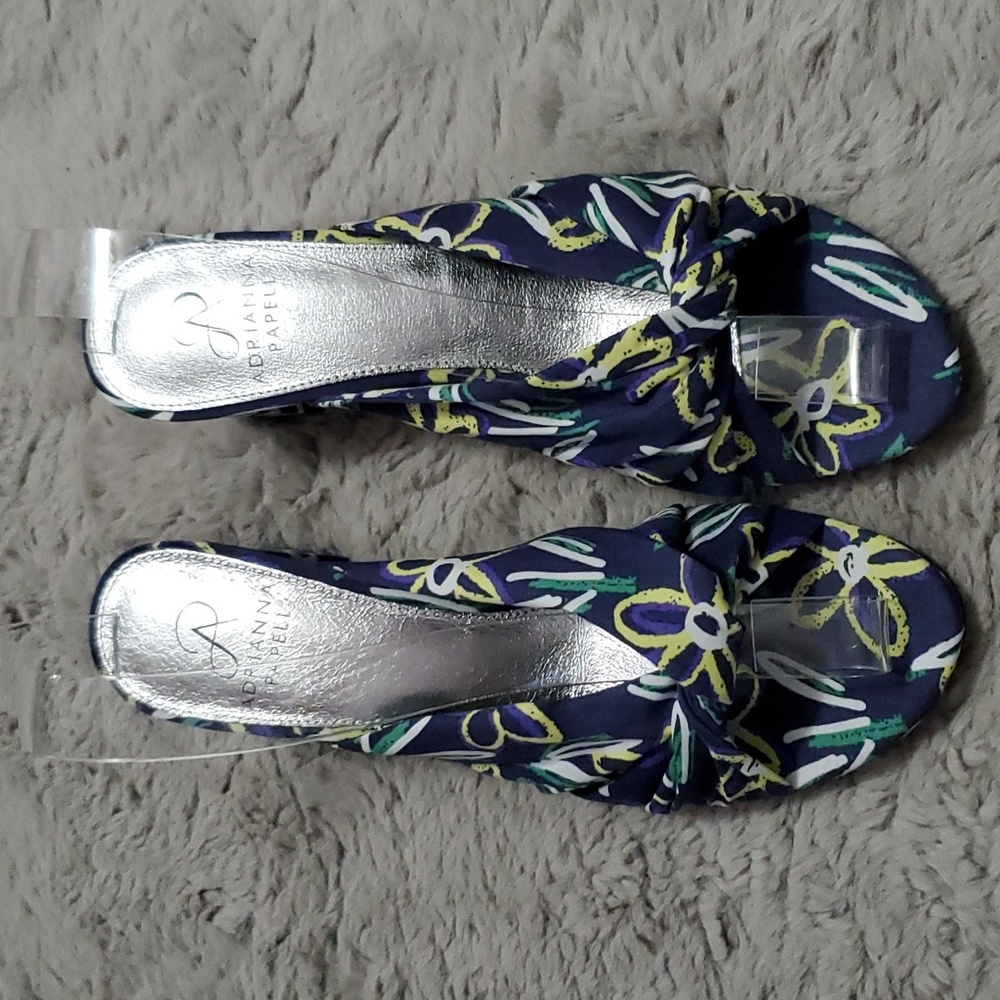 Adrianna Papell floral block heels - Picture 3 of 11